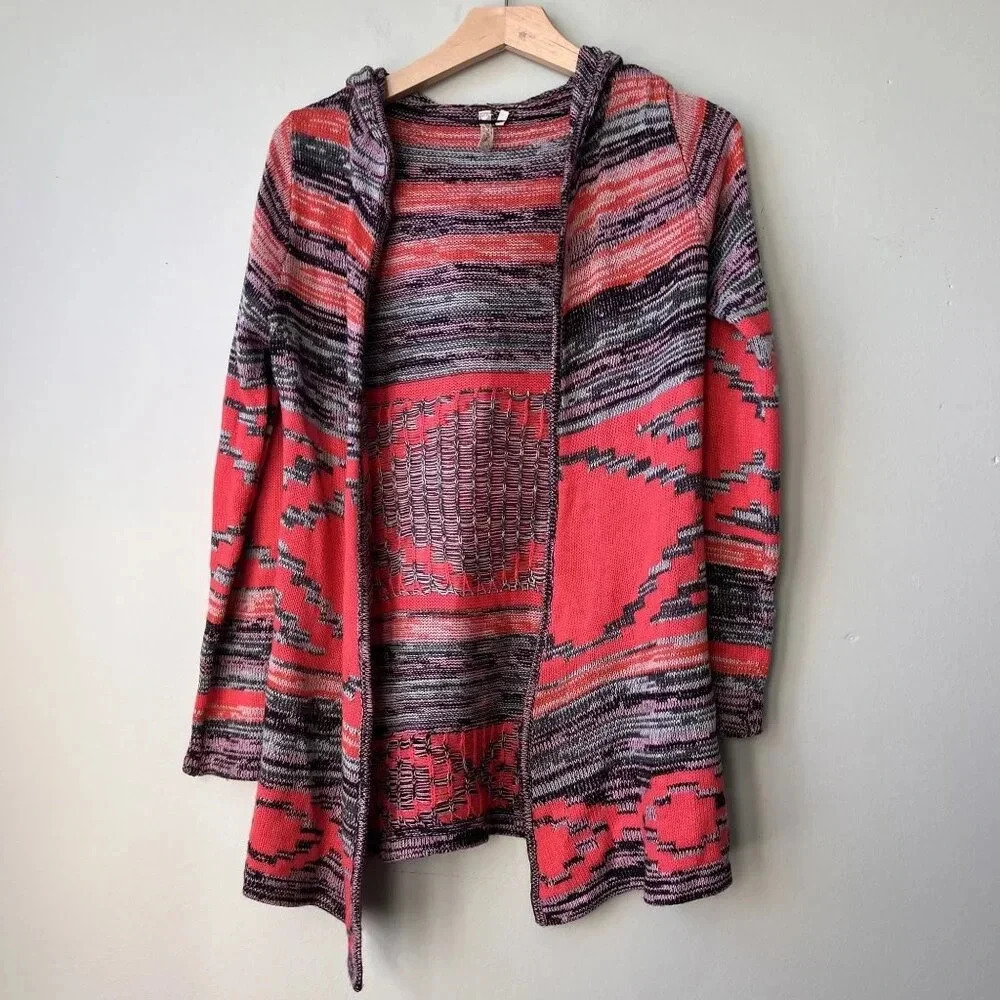 Red Camel Multicolor Patterned Cardigan